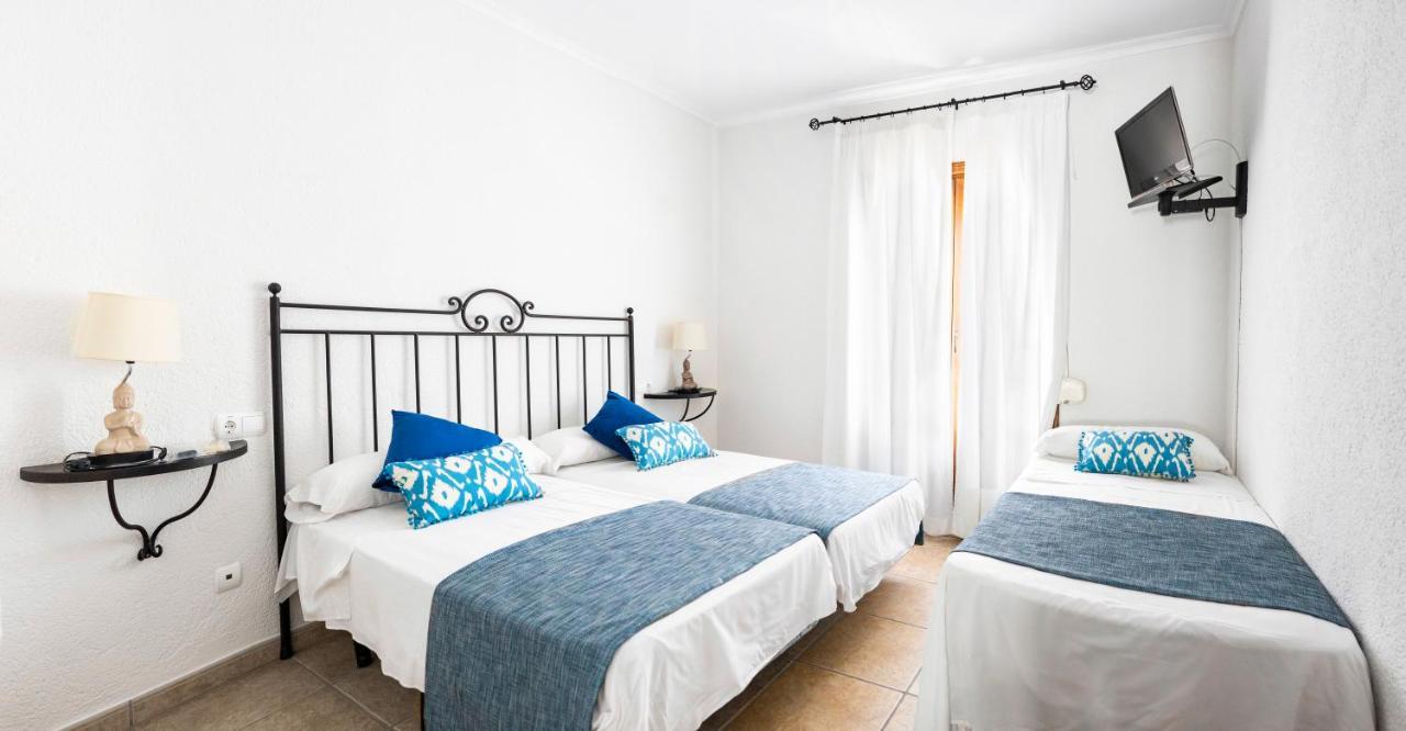 Hostal Tres Molins Jesus Pobre Buitenkant foto